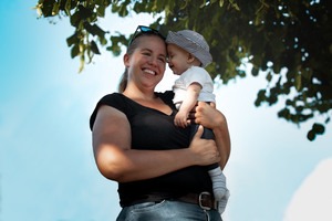 IMG_3250 Kopie Mutter mit Baby